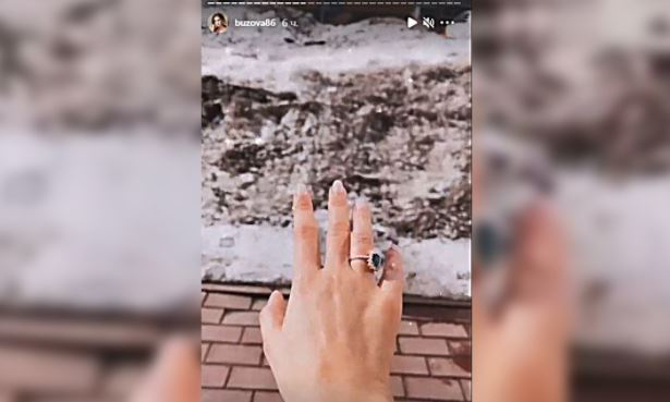 Ольга Бузова показала помолвочное кольцо после расставания с Давой