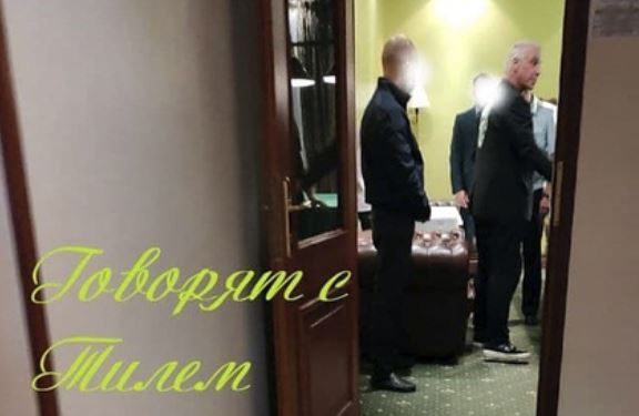 К приехавшему в Россию лидеру Rammstein пришла полиция