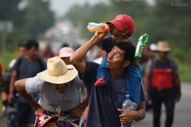 Караван мигрантов достиг мексиканского штата Пуэбла