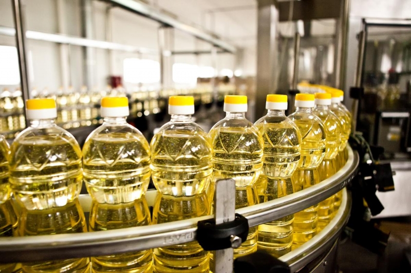 В Украине стала снижаться цена на подсолнечное масло: сколько стоит бутылка
