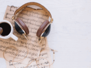 Роль музыки в жизни человека: преимущества прослушивания и смысл текста песни