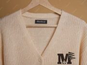 Одежда с логотипом: особенности, преимущества и сферы применения