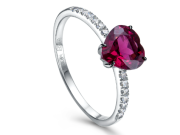 Тренды 2025 в помолвочных кольцах: что покупают ваши клиенты и как на этом заработать?